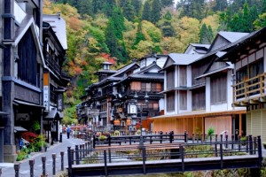 銀山温泉の旅館街