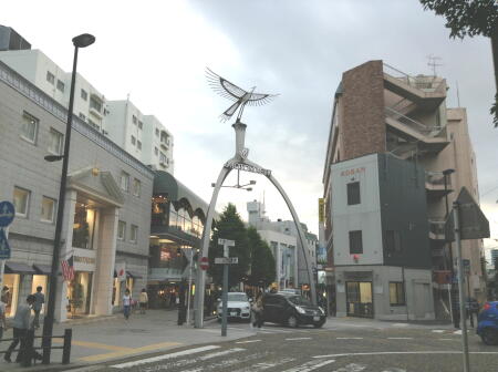 横浜元町（入口2）